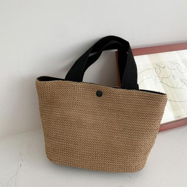 2021 summer fashion ladies beach vacation woven bag simple female classic retro straw women's handbag
2021 summer fashion ladies beach vacation woven bag simple female classic retro straw women's handbag