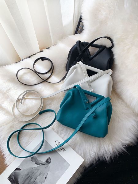 cloud messenger bag female summer one shoulder holding real cowhide candy color high-grade triangle dumpling designer handbag wan
cloud messenger bag female summer one shoulder holding real cowhide candy color high-grade triangle dumpling designer handbag wan