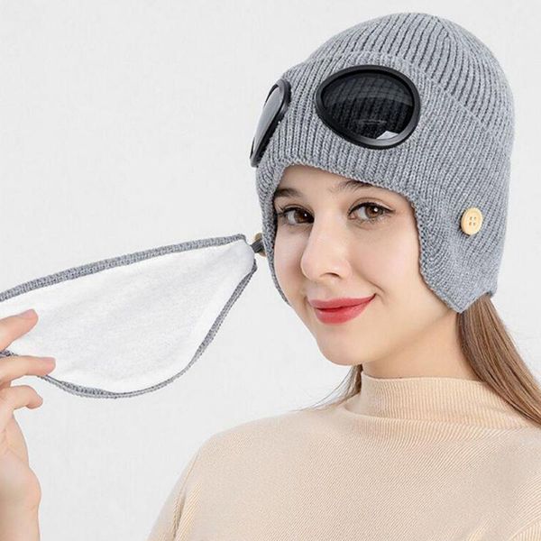 2021 autumn and winter new plus velvet warm wool cap glasses ear caps set women windproof riding cycling hat w, Black;white
2021 autumn and winter new plus velvet warm wool cap glasses ear caps set women windproof riding cycling hat w, Black;white