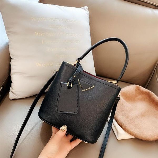 luxury multi pochette hourglass bag designer p family bags 2021 c nylon mini hanghhangbag akend l zhouzhoubao123 g telfar quilted handbags h
luxury multi pochette hourglass bag designer p family bags 2021 c nylon mini hanghhangbag akend l zhouzhoubao123 g telfar quilted handbags h