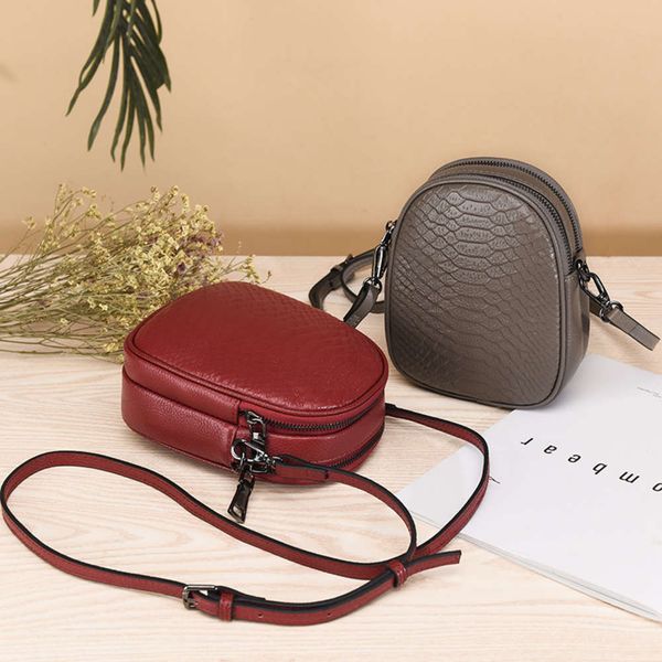 women's leather bag, head layer, cow small round korean fashion versatile mini one shoulder slant span bag
women's leather bag, head layer, cow small round korean fashion versatile mini one shoulder slant span bag