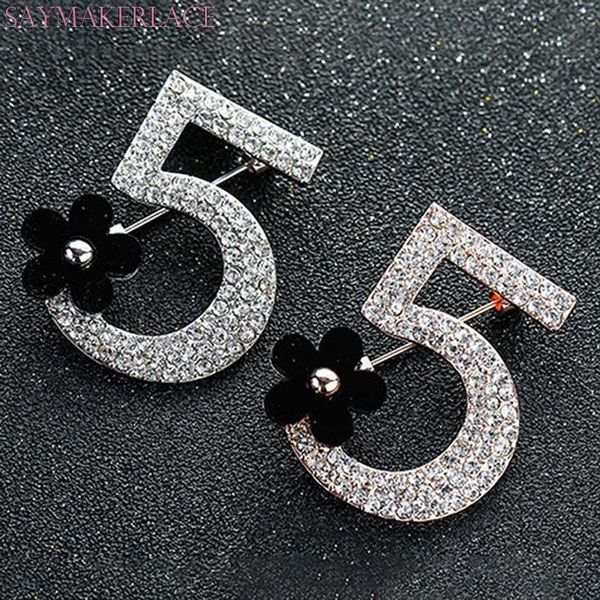 pins, brooches 3.8cm*3.3cm rhinestone number 5 flower brooch luxury fashion wedding party letter woman boutonniere gift for women, Gray
pins, brooches 3.8cm*3.3cm rhinestone number 5 flower brooch luxury fashion wedding party letter woman boutonniere gift for women, Gray