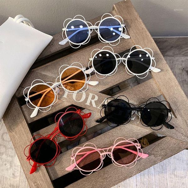girls boys sunglasses kids baby children flower metal round sun glasses uv4001, White;black
girls boys sunglasses kids baby children flower metal round sun glasses uv4001, White;black