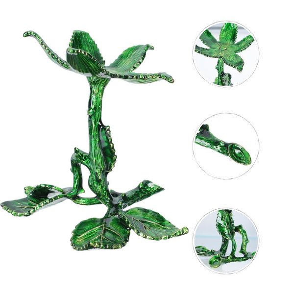 novelty items luxury crystal display stand zinc alloy base decorative tray decor 
novelty items luxury crystal display stand zinc alloy base decorative tray decor