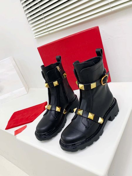 2021 designer women roman stud calfskin combat boot lady fashion ankle boot winter leather martin boots eur 35-40, Black 
2021 designer women roman stud calfskin combat boot lady fashion ankle boot winter leather martin boots eur 35-40, Black