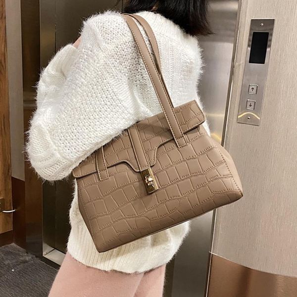 shoulder bags stone pattern large tote bag 2021 fashion pu leather women's designer handbag capacity
shoulder bags stone pattern large tote bag 2021 fashion pu leather women's designer handbag capacity