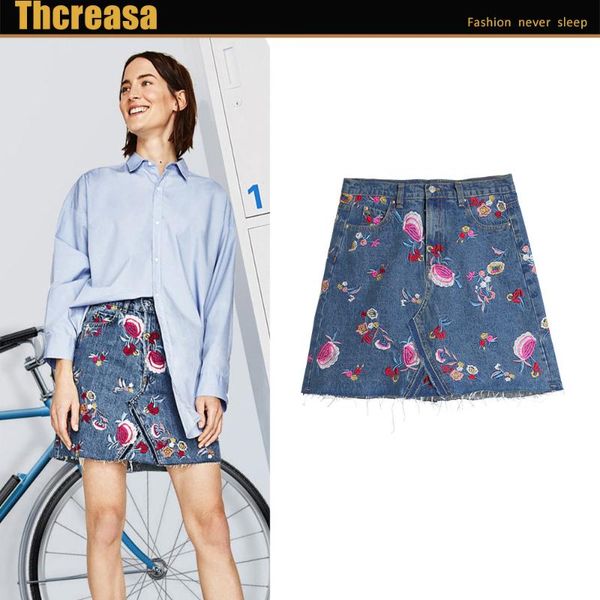 women's jeans street snap denim skirt heavy embroidery flower skirts of the washed tall waist a word wholesale, Blue
women's jeans street snap denim skirt heavy embroidery flower skirts of the washed tall waist a word wholesale, Blue