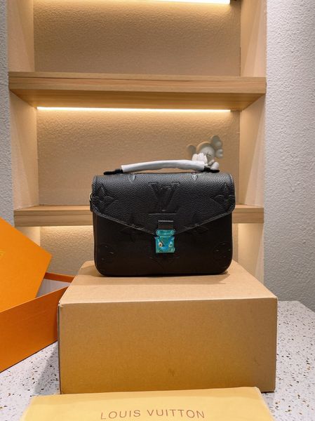 Luxury leather Handbag high quality Handbags Wallet Famous women Crossbody bag Fashion Vintage Shoulder Bags -L0456, A-l0456
Luxury leather Handbag high quality Handbags Wallet Famous women Crossbody bag Fashion Vintage Shoulder Bags -L0456, A-l0456