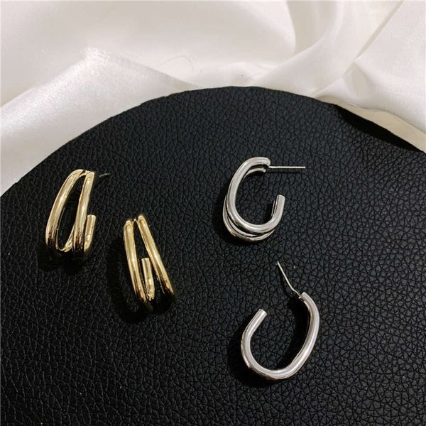 hbp fashion ins temperament minimalist texture niche chic metal half ring simple cool wind silver needle earrings
hbp fashion ins temperament minimalist texture niche chic metal half ring simple cool wind silver needle earrings