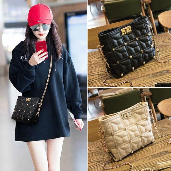 evening bags diamond lattice shoulder bag women pu leather bucket luxury chain crossbody advanced female handbag lady purse bolso sac
evening bags diamond lattice shoulder bag women pu leather bucket luxury chain crossbody advanced female handbag lady purse bolso sac