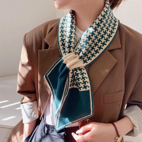scarves knitted small scarf women's 2021 letter splicing multicolor decorative diagonal cross wool bib keep warm, Blue;gray
scarves knitted small scarf women's 2021 letter splicing multicolor decorative diagonal cross wool bib keep warm, Blue;gray