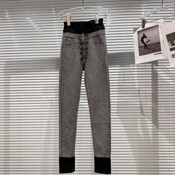 2021 new female winter arrival fashion double file silver button shredded color denim thin pencil pants g7n2, Blue
2021 new female winter arrival fashion double file silver button shredded color denim thin pencil pants g7n2, Blue