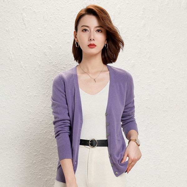 2021 grade fashion soft sweaters women 100% wool v-neck knit ladies winter cardigan standard clothes hy7u, White;black
2021 grade fashion soft sweaters women 100% wool v-neck knit ladies winter cardigan standard clothes hy7u, White;black