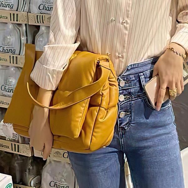 brand designer woven underarm bag fashion casual shoulder pu leather women handbags messager bags
brand designer woven underarm bag fashion casual shoulder pu leather women handbags messager bags