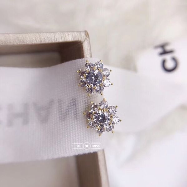 small crystal earrings cute jewelry delicate girl women ear stud tiny cz flower earring, Golden
small crystal earrings cute jewelry delicate girl women ear stud tiny cz flower earring, Golden