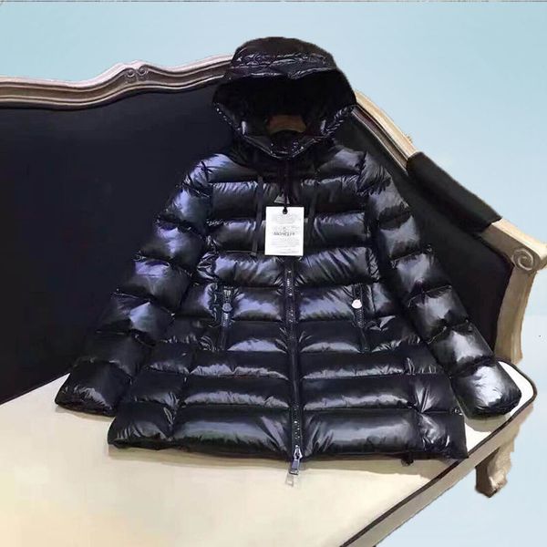2021 women down jacket short glossy cloak style thick winter coat ladies warm outerwear classic mid long hooded women parka t418 t191024, Black
2021 women down jacket short glossy cloak style thick winter coat ladies warm outerwear classic mid long hooded women parka t418 t191024, Black