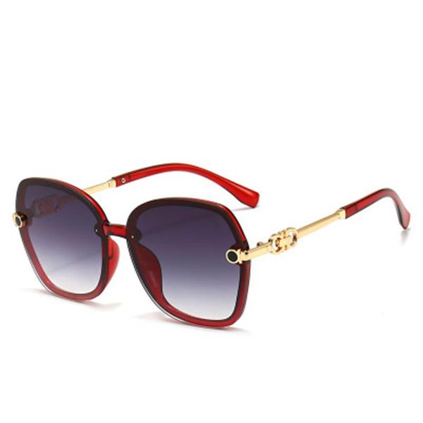 sunglasses ladies outdoor leisure glasses, anti-ultraviolet sunglasses, elegant and generous driving, White;black
sunglasses ladies outdoor leisure glasses, anti-ultraviolet sunglasses, elegant and generous driving, White;black