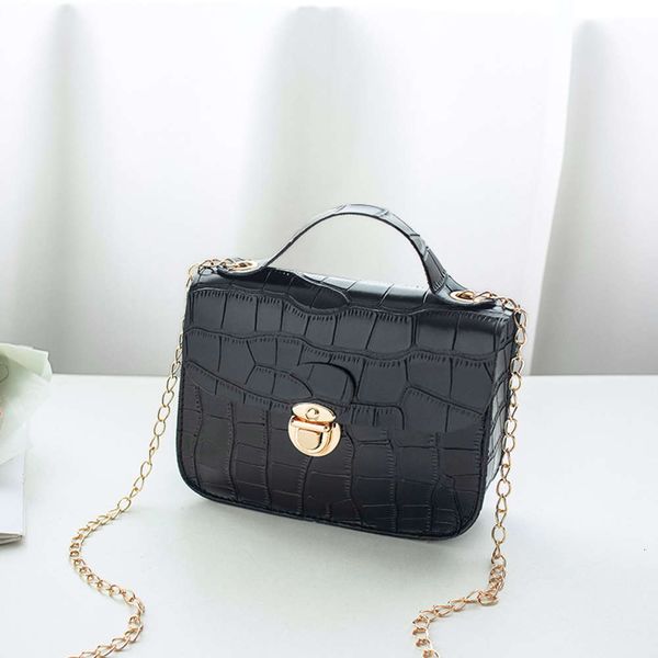 fashion 2021 new trend fashion single shoulder crocodile pattern women's crossbody chain bag
fashion 2021 new trend fashion single shoulder crocodile pattern women's crossbody chain bag