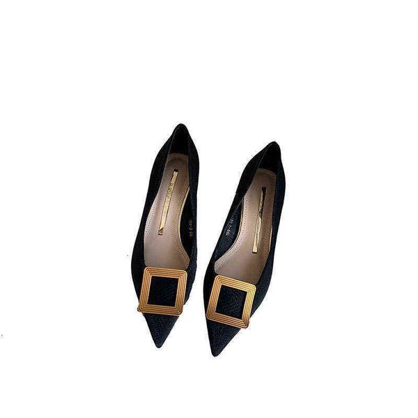 small fragrant wind pointed high heels be bridmaid sho fairy evening french girl metal buckle thin heel
small fragrant wind pointed high heels be bridmaid sho fairy evening french girl metal buckle thin heel