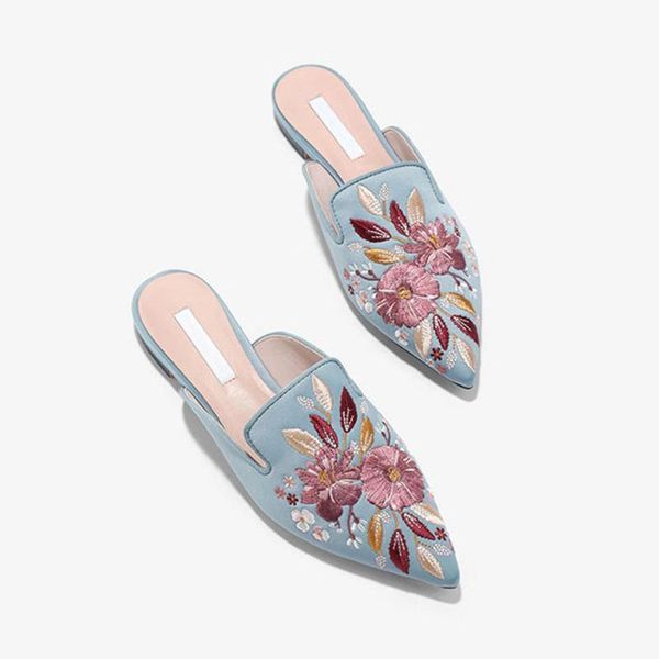 slippers deat 2021 spring summer fashion casual pointed muller shoes embroidery lazy flower cool drag chic one foot pedal sk510, Black
slippers deat 2021 spring summer fashion casual pointed muller shoes embroidery lazy flower cool drag chic one foot pedal sk510, Black