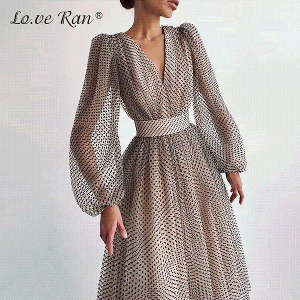 polka dot high waist midi dresses women v-neck sweet long puff sleeve elegant dress female 2021 christmas lady party vestidos, Black;gray
polka dot high waist midi dresses women v-neck sweet long puff sleeve elegant dress female 2021 christmas lady party vestidos, Black;gray