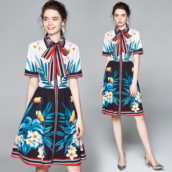 2021 new fashion bow-neck printed female shirt vintage short sleeve striped single-breasted women a-line vestidos zu3d, Black;gray
2021 new fashion bow-neck printed female shirt vintage short sleeve striped single-breasted women a-line vestidos zu3d, Black;gray
