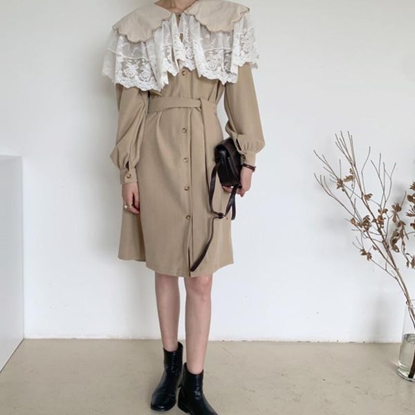 hzirip women trench 2021 autumn single breasted lace turndown collar elegant windbreaker vintage all-match office lady long coat, Tan;black
hzirip women trench 2021 autumn single breasted lace turndown collar elegant windbreaker vintage all-match office lady long coat, Tan;black