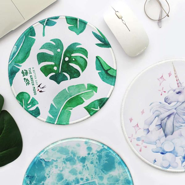 art small fresh illustration waterproof mouse pad fashion creative cute cartoon student
art small fresh illustration waterproof mouse pad fashion creative cute cartoon student