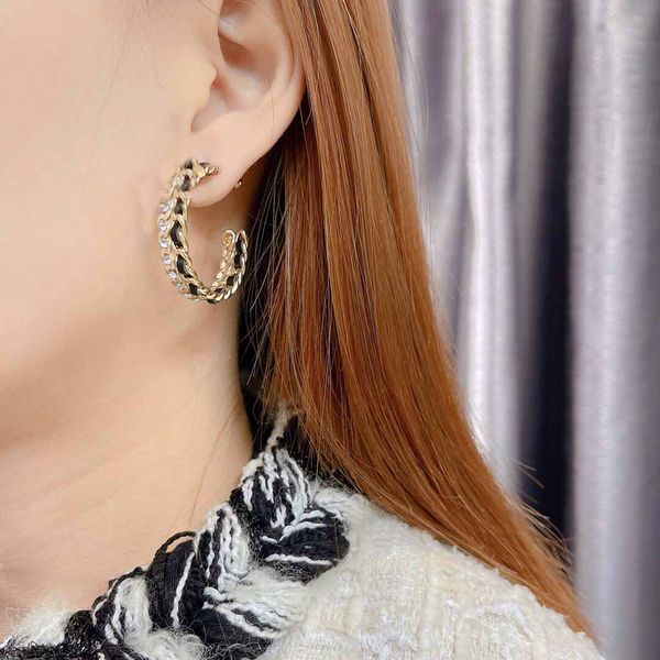 2021 new arrial half drop eqrring with genuine leather and diamond for women wedding jewelry gift ps3504, Golden
2021 new arrial half drop eqrring with genuine leather and diamond for women wedding jewelry gift ps3504, Golden