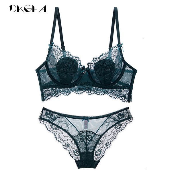 hollow bra set plus size c d cup brassiere green women lingerie sets embroidery bras eyelash lace underwear set transparent 210122, Red;black
hollow bra set plus size c d cup brassiere green women lingerie sets embroidery bras eyelash lace underwear set transparent 210122, Red;black