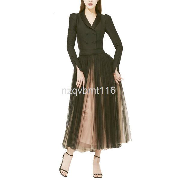 two piece dress ol commuting temperament 20 autumn women's suit collar long sleeve short coat + half skirt suit, the same as xu ruizhi, White
two piece dress ol commuting temperament 20 autumn women's suit collar long sleeve short coat + half skirt suit, the same as xu ruizhi, White