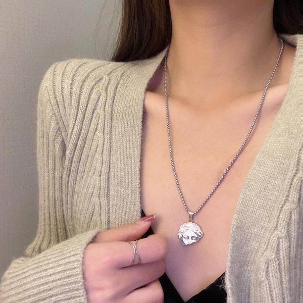 pendant necklaces gsold silver color metal half human head necklace hip hop street style portrait charm sweater chain women fashion
pendant necklaces gsold silver color metal half human head necklace hip hop street style portrait charm sweater chain women fashion