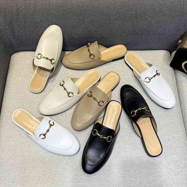 2021 new fashion baotou muller shoes casual single flat heel half slippers children's horse clasp, Black
2021 new fashion baotou muller shoes casual single flat heel half slippers children's horse clasp, Black