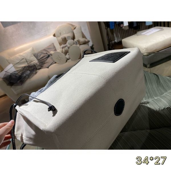 canvas 2021 shopping beach one shoulder women's mobile bag
canvas 2021 shopping beach one shoulder women's mobile bag