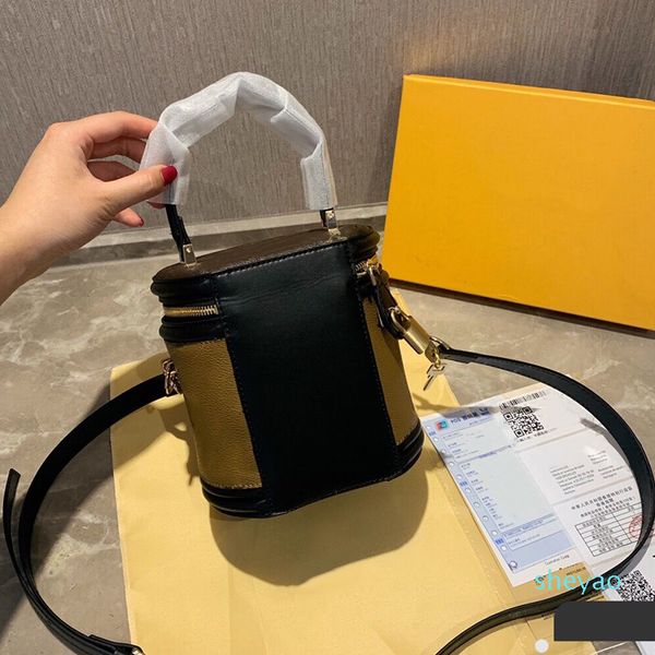 evening bags cylindrical handbag wallets shoulder bag fashion designer messenger detachable strap round cylinder mini zipper cosmetic 9648
evening bags cylindrical handbag wallets shoulder bag fashion designer messenger detachable strap round cylinder mini zipper cosmetic 9648