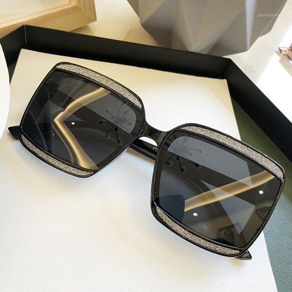 sunglasses polarized women 2021 fashion square crystal driving sun glasses woman feminino uv400, White;black
sunglasses polarized women 2021 fashion square crystal driving sun glasses woman feminino uv400, White;black