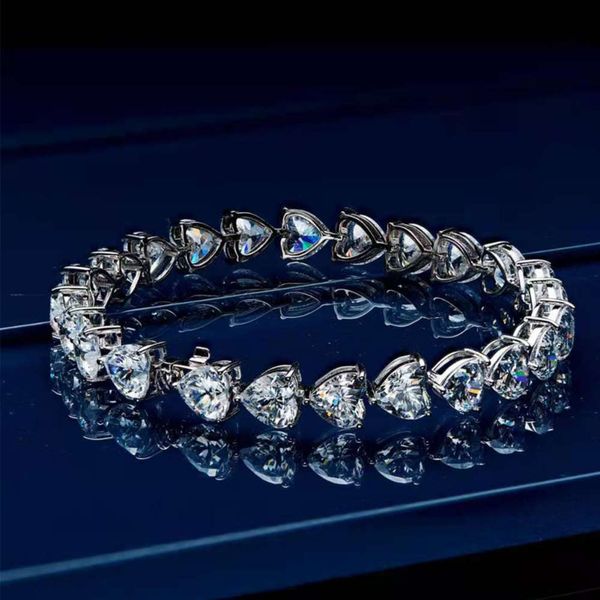hbp full diamond love bracelet s925 pure silver plated high carbon diamond heart bracelet heart-shaped simulation hand ornament
hbp full diamond love bracelet s925 pure silver plated high carbon diamond heart bracelet heart-shaped simulation hand ornament