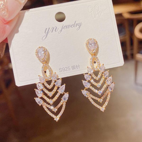 stud luxury 14k real gold micro-inlaid zircon rhombus s925 silver needle personality earrings for women cubic zc, Golden;silver
stud luxury 14k real gold micro-inlaid zircon rhombus s925 silver needle personality earrings for women cubic zc, Golden;silver