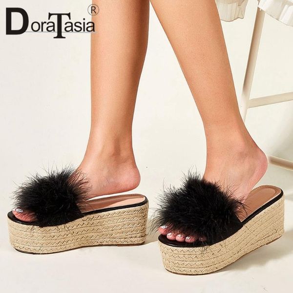 slippers doratasia 2021 summer female wedges high heels fashion platform outdoor women casual beach shoes woman, Black
slippers doratasia 2021 summer female wedges high heels fashion platform outdoor women casual beach shoes woman, Black