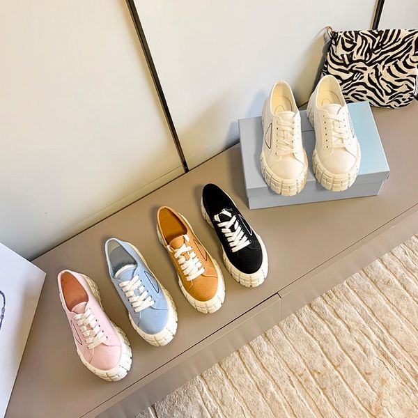 2021 designer women nylon casual shoes gabardine classic canvas sneakers brand wheel lady stylist trainers fashion platform solid heighten s, Black;white
2021 designer women nylon casual shoes gabardine classic canvas sneakers brand wheel lady stylist trainers fashion platform solid heighten s, Black;white