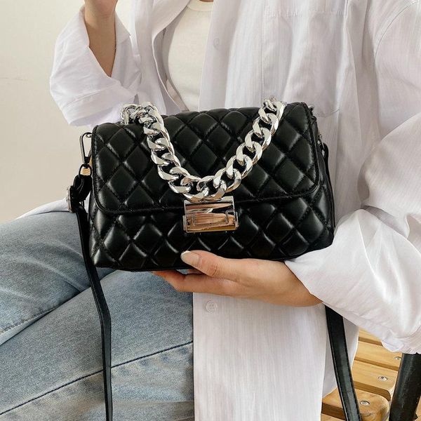evening bags thick chain solid color small pu leather shoulder crossbody for women 2021 winter handbags and purses female travel cluthes
evening bags thick chain solid color small pu leather shoulder crossbody for women 2021 winter handbags and purses female travel cluthes