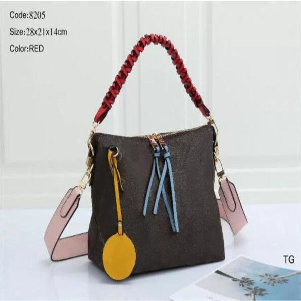 2022 women tote small square shoulder bag wholesale fashion quilted handbags mini classic leather cross bags crossbody totes chains handbag
2022 women tote small square shoulder bag wholesale fashion quilted handbags mini classic leather cross bags crossbody totes chains handbag