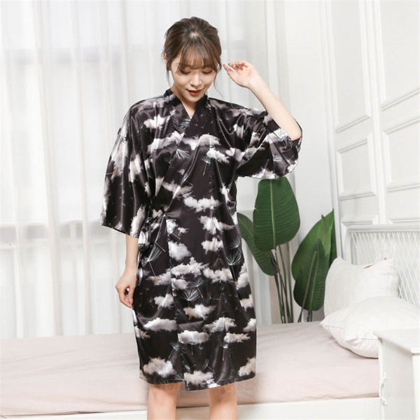 2021 new japanese women pajamas femme style kimono nightgown luxury pajama bathrobe satin silk comfortable sleep flower sleepwear crane xkvb, Black;brown
2021 new japanese women pajamas femme style kimono nightgown luxury pajama bathrobe satin silk comfortable sleep flower sleepwear crane xkvb, Black;brown