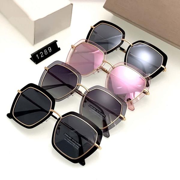 classic fashion attitude sunglasses square metal frame vintage style outdoor design classical model 4 colors with box ing, White;black
classic fashion attitude sunglasses square metal frame vintage style outdoor design classical model 4 colors with box ing, White;black