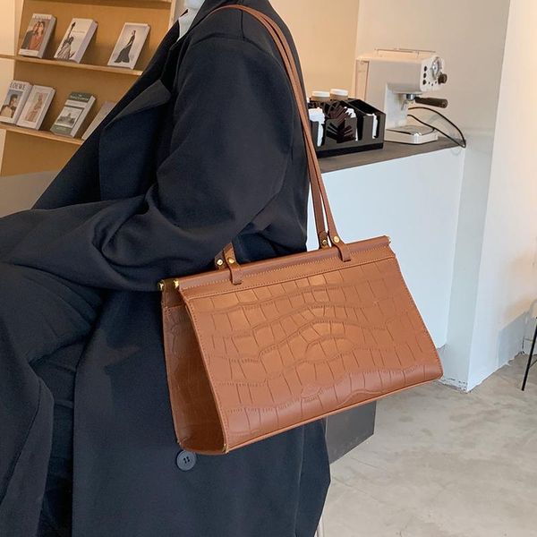 shoulder bags crocodile pattern large armpit bag 2021 fashion pu leather women's designer handbag capacity
shoulder bags crocodile pattern large armpit bag 2021 fashion pu leather women's designer handbag capacity