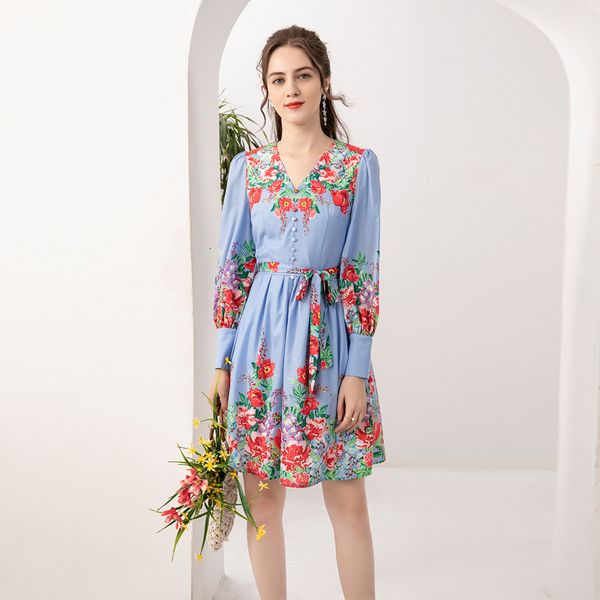 runway high-quality 2021 spring summer new women's v-neck fashion button flower print vintage chic party dress 4vv1, Black;gray
runway high-quality 2021 spring summer new women's v-neck fashion button flower print vintage chic party dress 4vv1, Black;gray