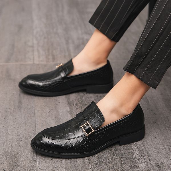 men dress shoes men formal flat shoes black brown breathable slip on men business office shoes party loafers zapatos hombre
men dress shoes men formal flat shoes black brown breathable slip on men business office shoes party loafers zapatos hombre