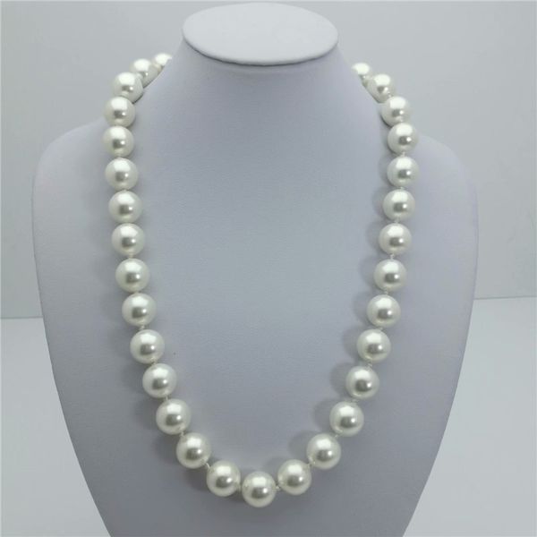 handmade aaa +10-12-14-16mm natural white round shell pearl necklace18inch q0531, Silver
handmade aaa +10-12-14-16mm natural white round shell pearl necklace18inch q0531, Silver