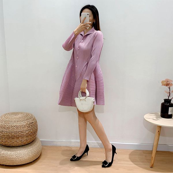 pleated plus size women aesthetic clothes spring 2021 new style lantern casual turn-down collar a-line button 8a0k, Black;gray
pleated plus size women aesthetic clothes spring 2021 new style lantern casual turn-down collar a-line button 8a0k, Black;gray