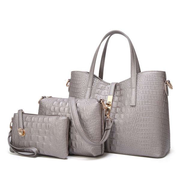 fashion 2021 new fashion trend women's single shoulder crocodile pattern handbag three piece cover mother bag
fashion 2021 new fashion trend women's single shoulder crocodile pattern handbag three piece cover mother bag